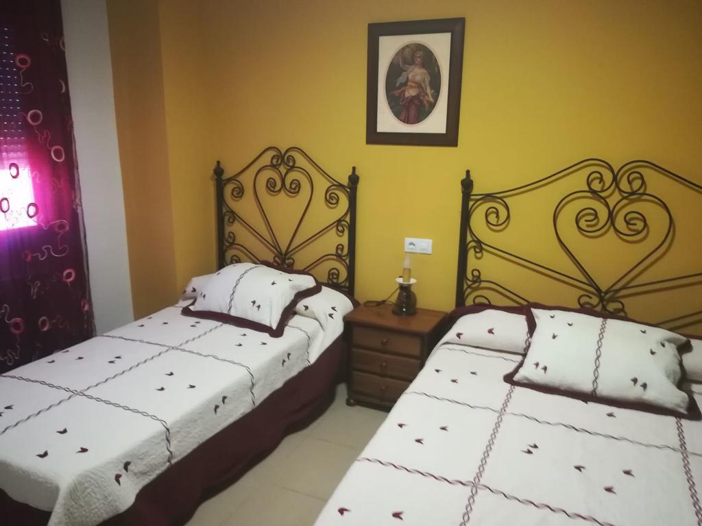Hostal Cañamares Εξωτερικό φωτογραφία